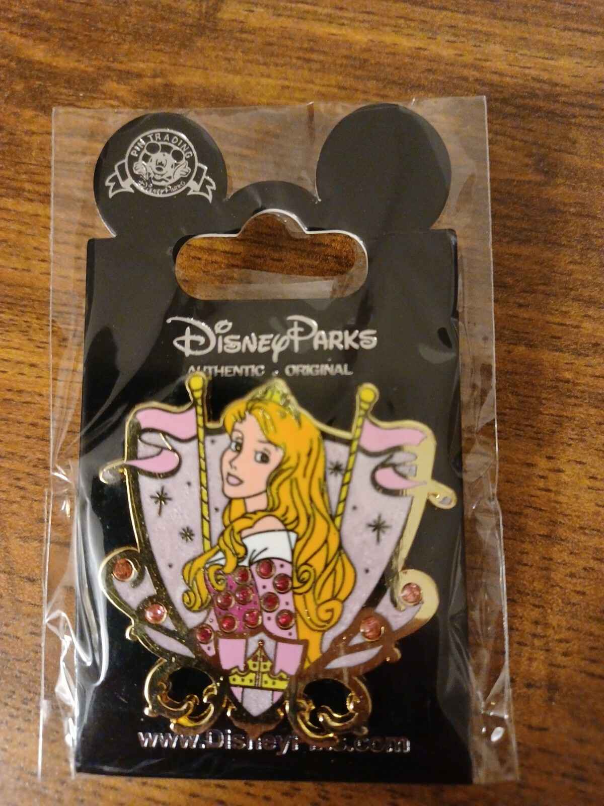 2016 Disney SHDR Princess Jeweled Crest Aurora Pin 2016 Disney SHDR Princess Jeweled Crest Aurora Pin