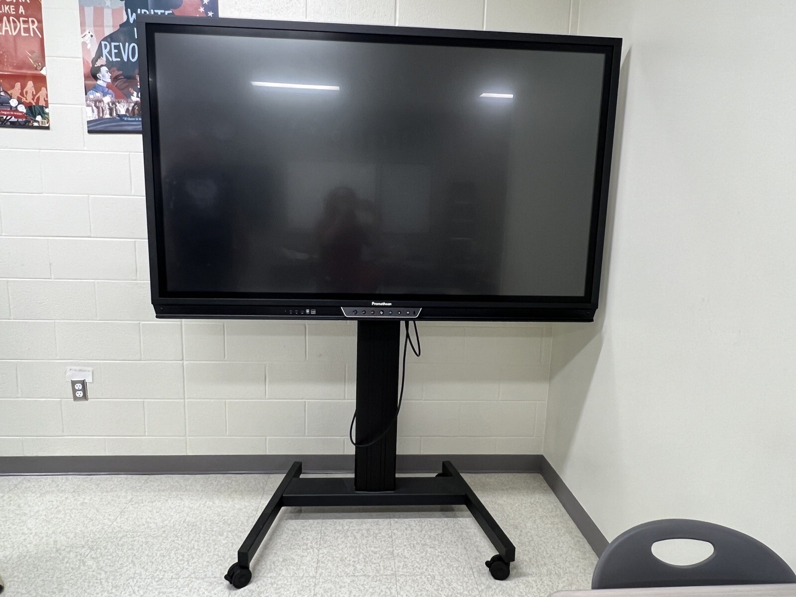 Promethean 75” Interactive TouchScreen Titanium Panel W/Optional Mobile Stand Promethean 75” Interactive TouchScreen Titanium Panel W/Optional Mobile Stand