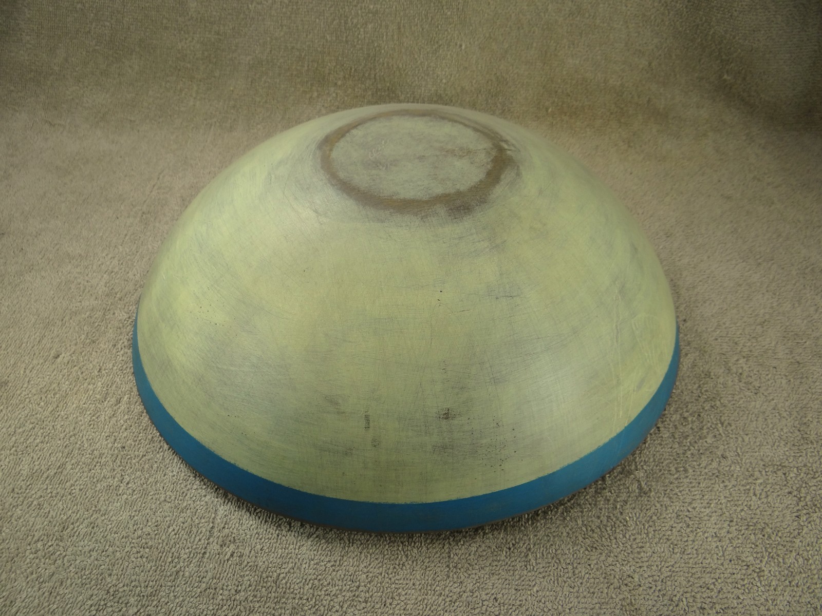 ANTIQUE WOOD DOUGH BOWLWITH TRIM 13\