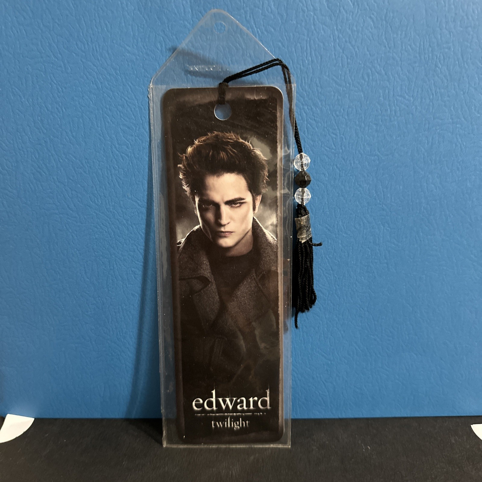 NEW Twilight Bookmark Edward Cullen HERO Licensed NECA Summit Borders 2009 RARE NEW Twilight Bookmark Edward Cullen HERO Licensed NECA Summit Borders 2009 RARE