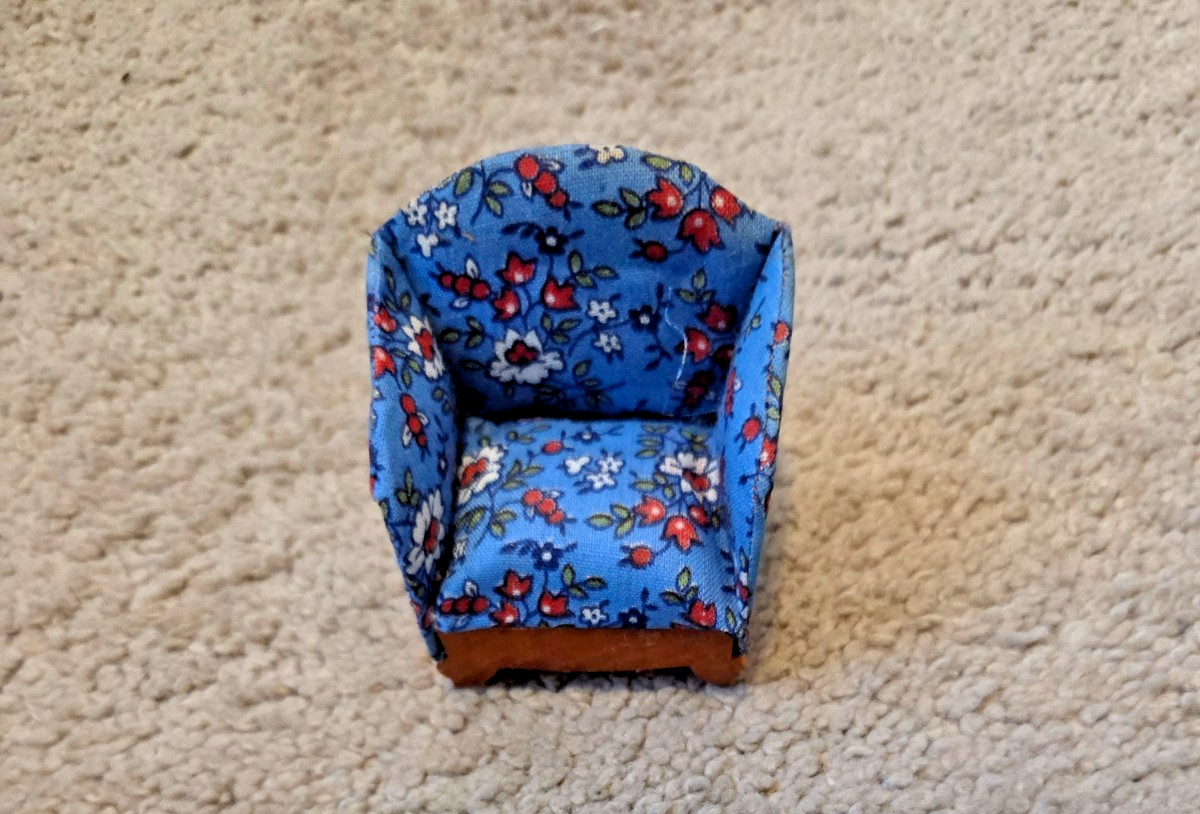 RARE NOS KAGE CO. BLUE UPHOLSTERED CLUB CHAIR DOLLHOUSE FURNITURE 30'S 40'S RARE NOS KAGE CO. BLUE UPHOLSTERED CLUB CHAIR DOLLHOUSE FURNITURE 30'S 40'S