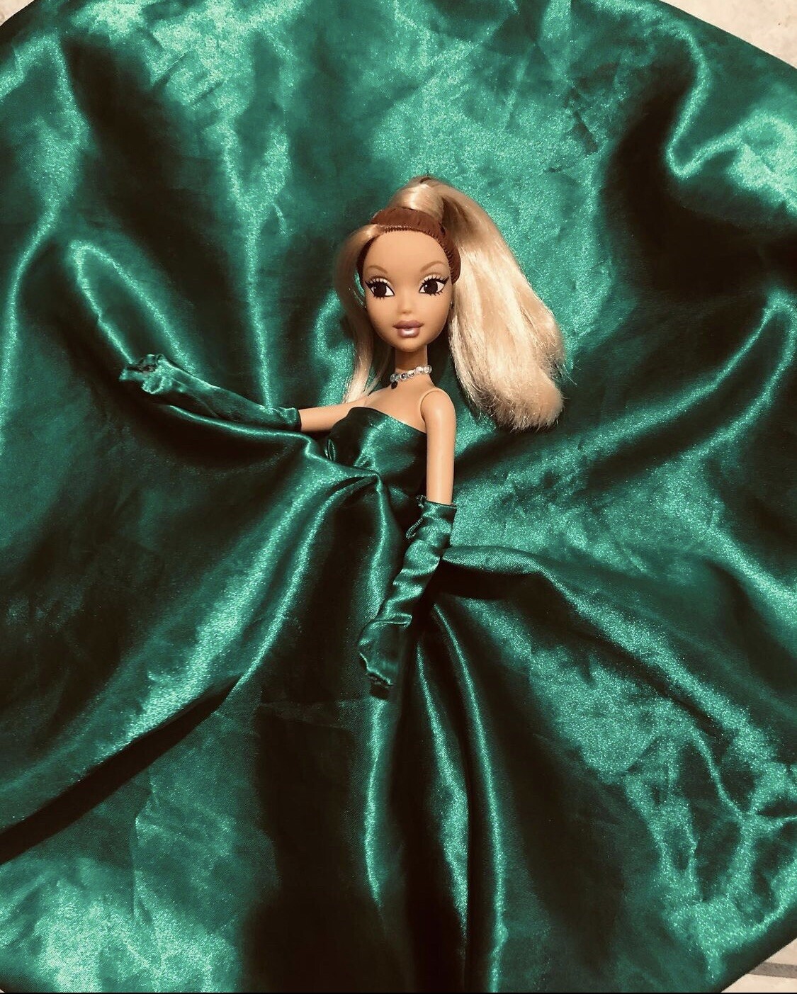 ariana grande doll grammys 2020 green dress barbie PRE-ORDER