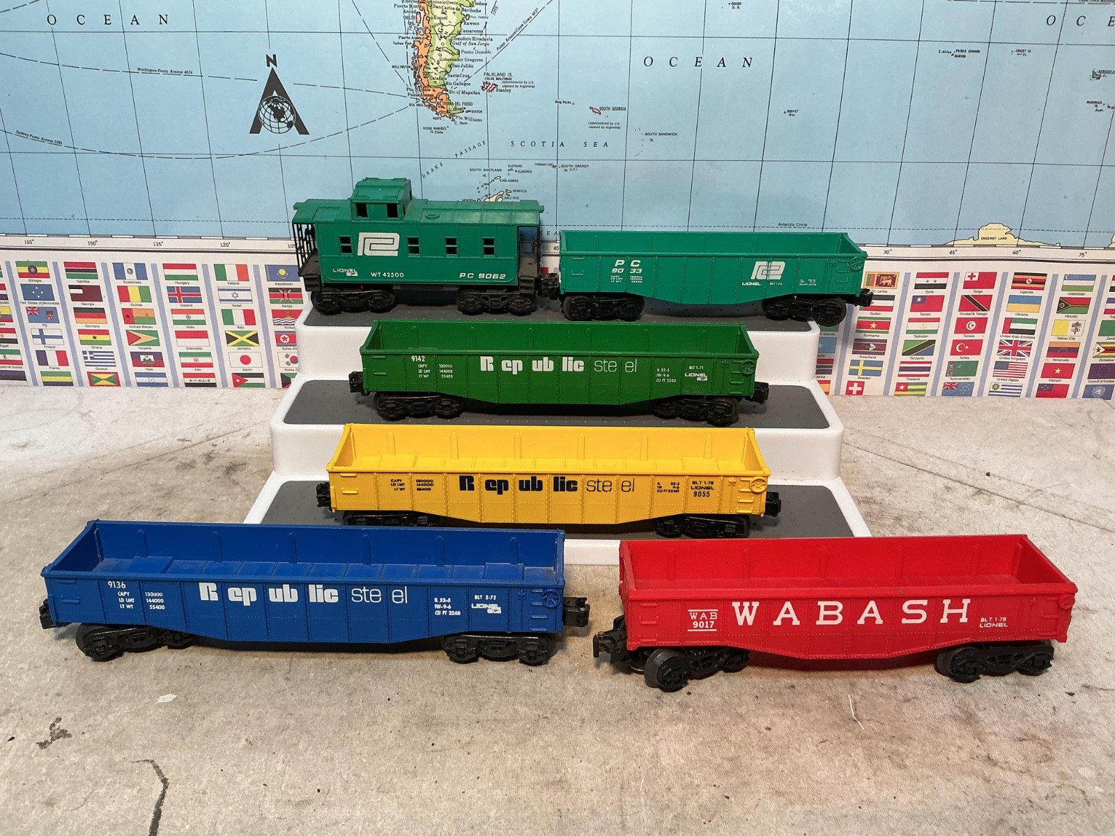 Lionel  Modern Era Gondola lot of 6 freight cars   027