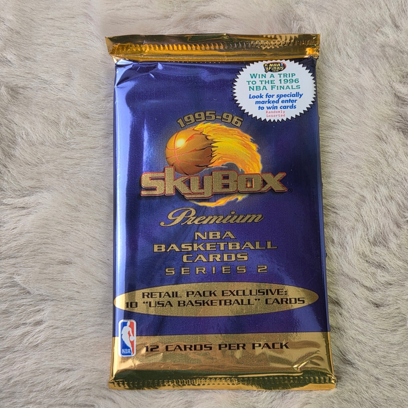 1995-96 SkyBox Premium NBA Basketball Cards Series 2 Sealed Retail Pack 12 Cards 1995-96 SkyBox Premium NBA Basketball Cards Series 2 Sealed Retail Pack 12 Cards