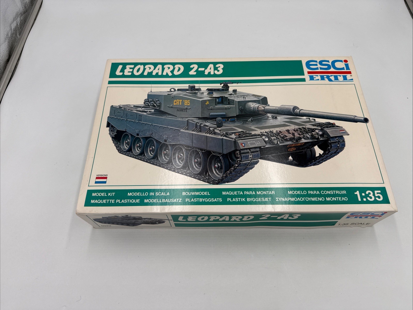 Esci ERTL Leopard 2-A3 1:35 Scale Plastic Model Kit No. 5023 OPEN BOX