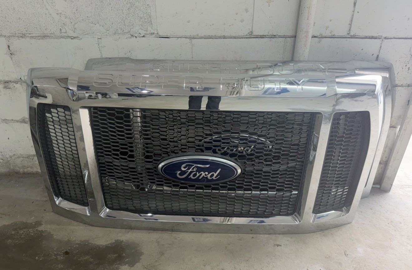 16 17 18 19 20 21 22 23  24 Super Duty F-650 F-750 OEM Ford Chrome Grille Grill 
