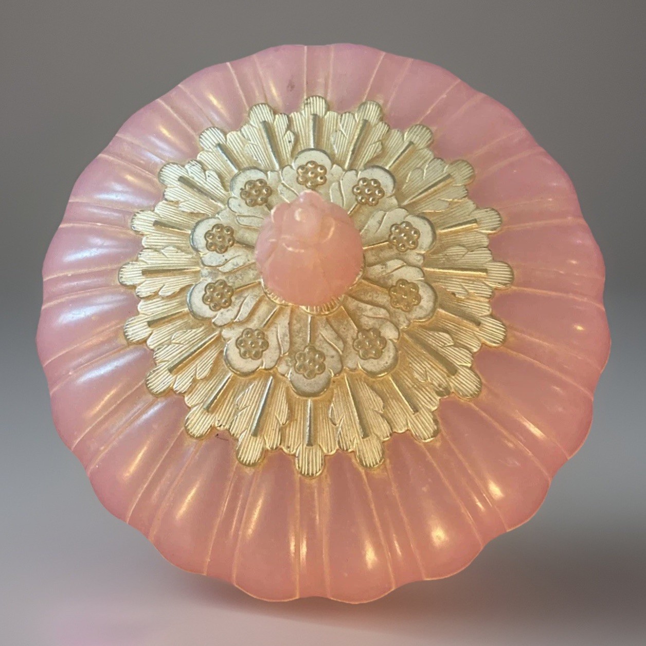 VINTAGE AVON PINK GOLD BEAUTY DUST POWDER BOX RARE COLLECTIBLE RETIRED XLNT COND