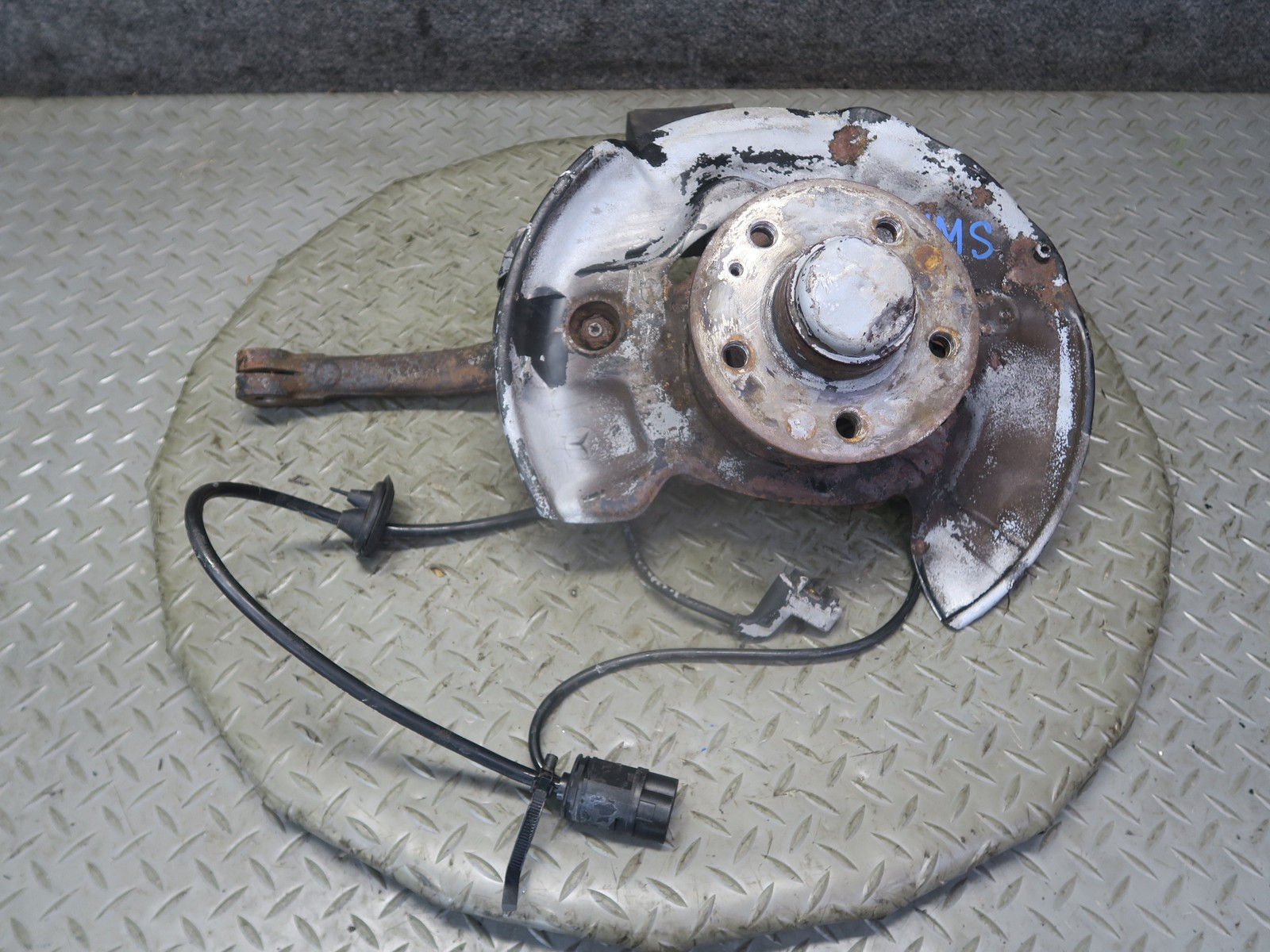 94-99 MERCEDES W140 S500 RWD FRONT LEFT SPINDLE KNUCKLE WHEEL HUB BEARING OEM