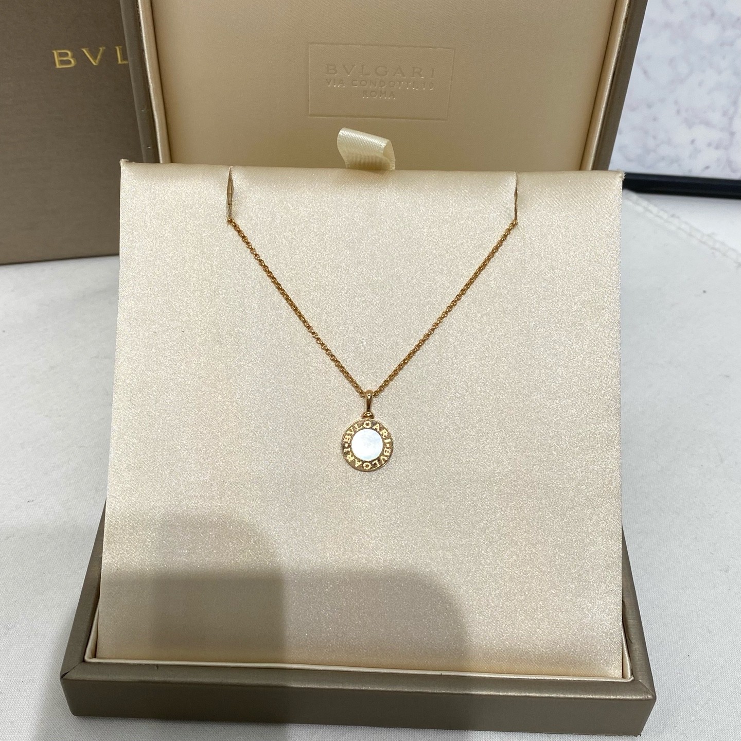 Bvlgari BVLGARI 18K Rose Gold MOP Pendant Necklace Fine Jewelry Gift for Her