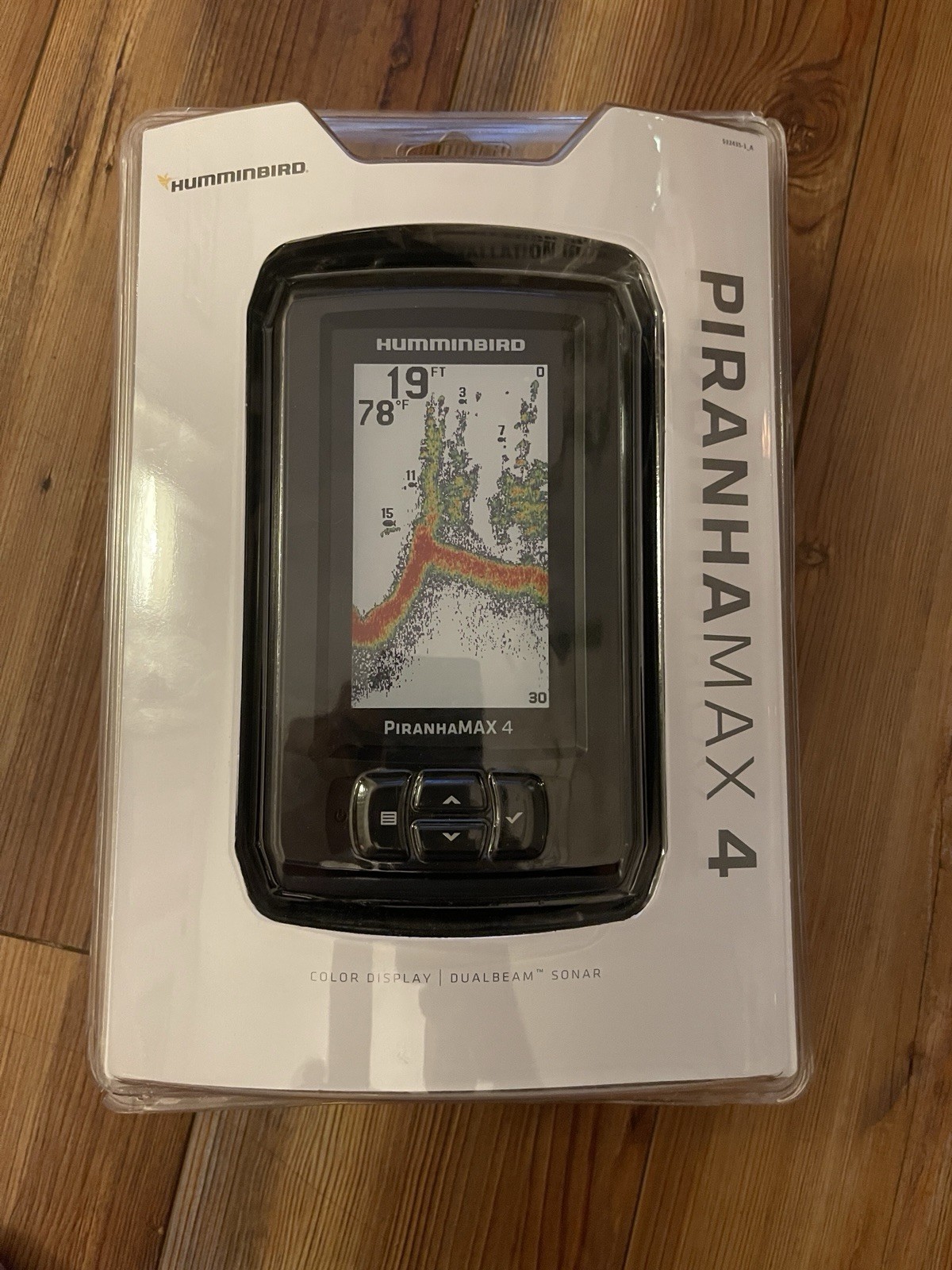 Humminbird PiranhaMax 4 Fish Finder 410150-1 New in Box.  Color. Dualbeam Sonar