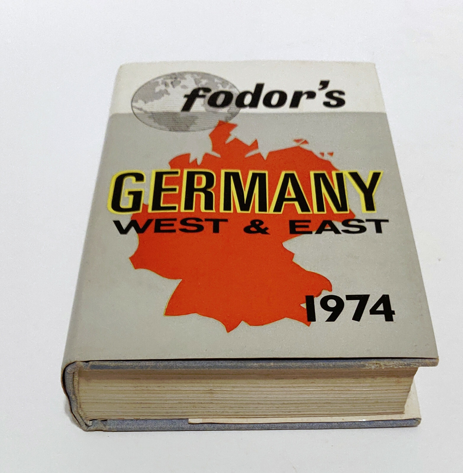 Vintage Fodor\'s Germany West & East. 1974. Hardcover. VG Vintage Fodor\'s Germany West & East. 1974. Hardcover. VG