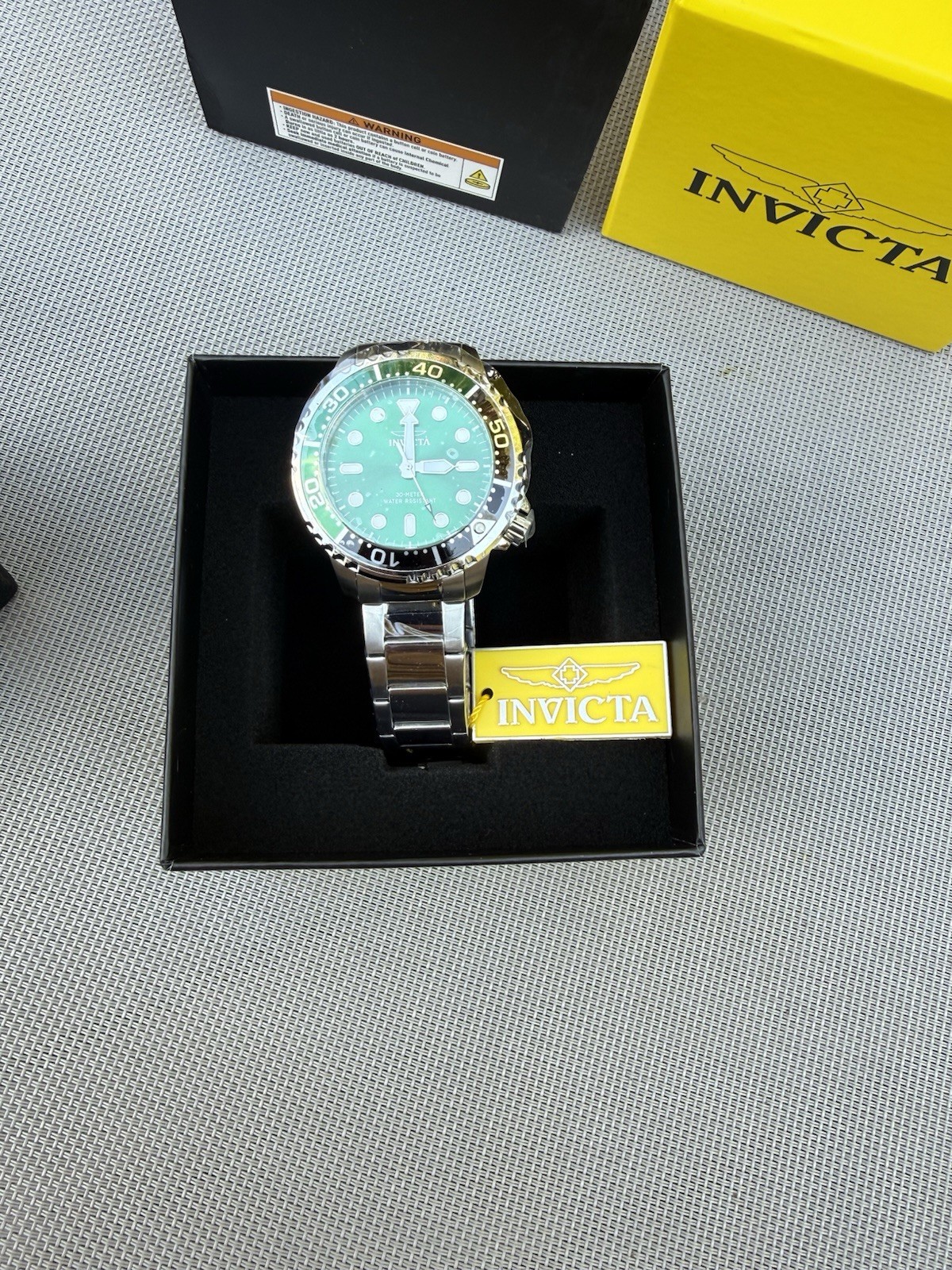 Invicta Pro Diver Silver 47220 Quartz 48Mm Green Dial Men\'s Watch NEW in Box