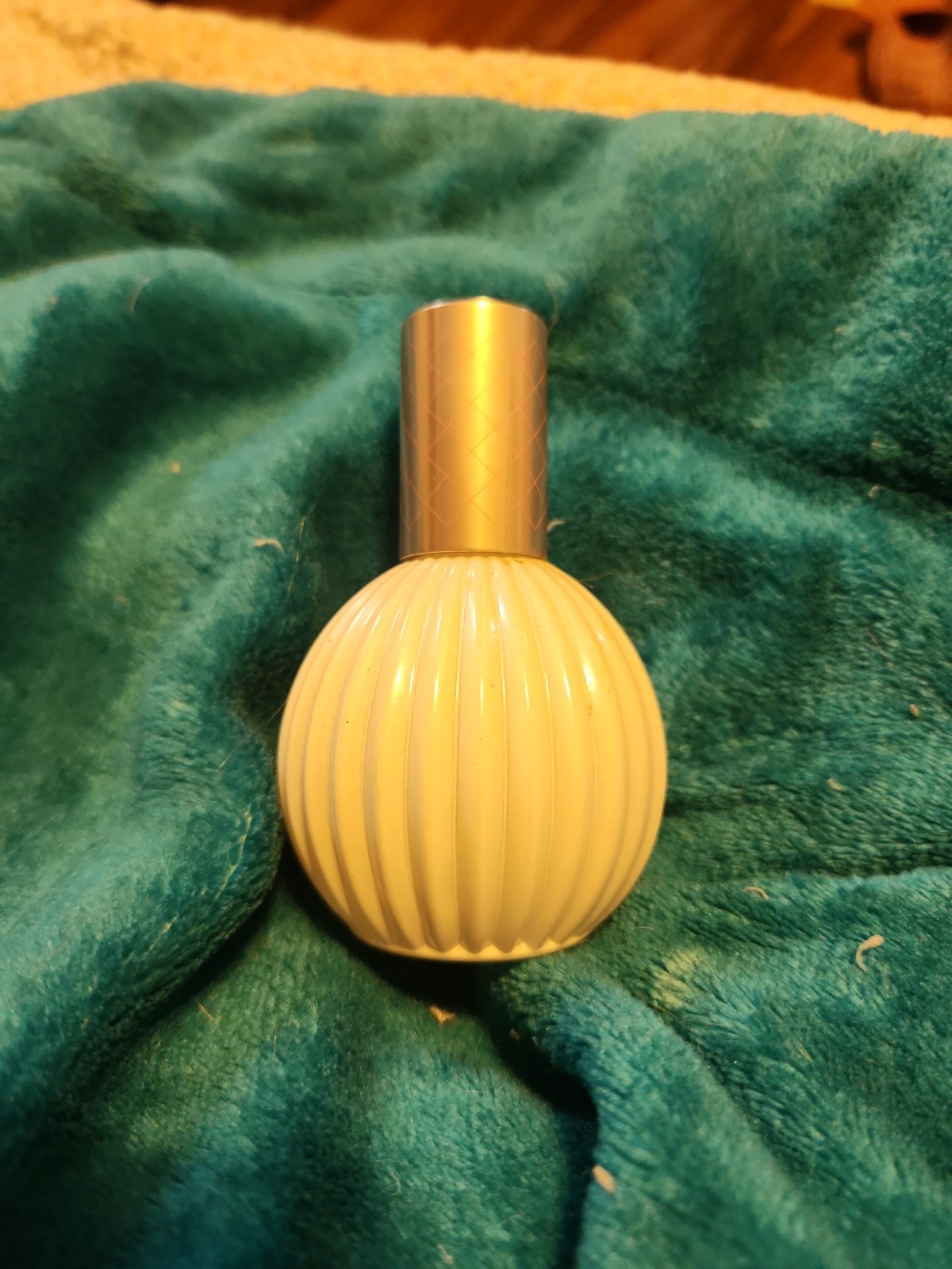 Mark Hollywood Pink Fragrance Mist by Avon 1.7 oz Discontinued Vintage Nwob