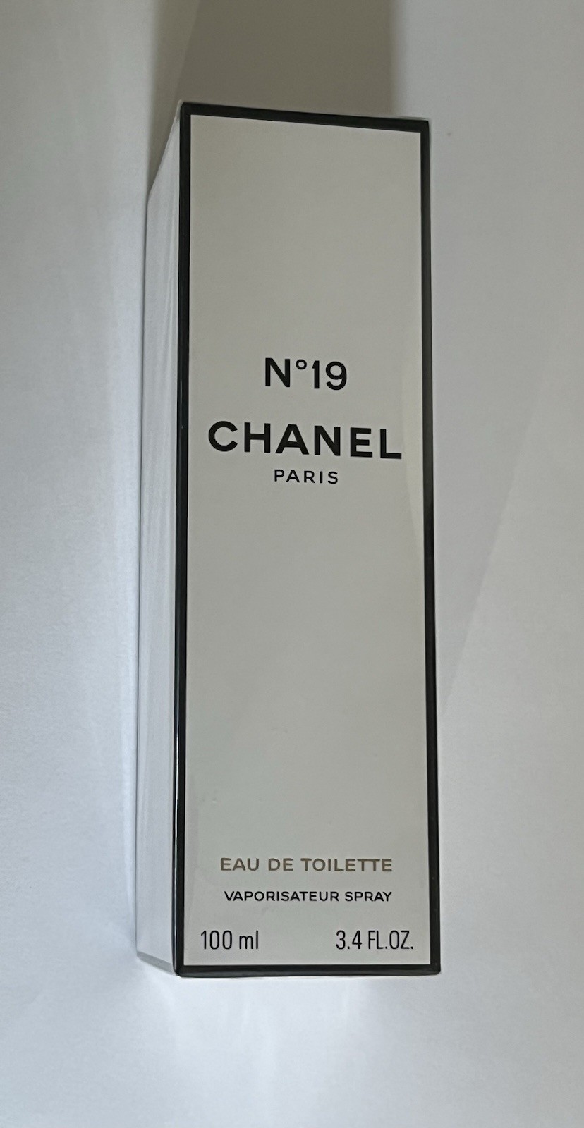 Chanel No. 19 Eau De Toilette 3.4 fl. oz/100 ml Chanel No. 19 Eau De Toilette 3.4 fl. oz/100 ml
