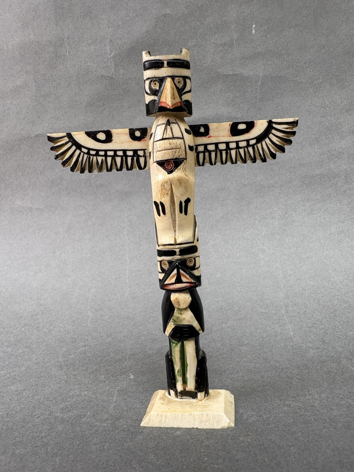 BEAUTIFUL EARLY NATIVE AMERICAN NORTH WEST COAST HAIDA TLINGIT MODEL TOTEM POLE