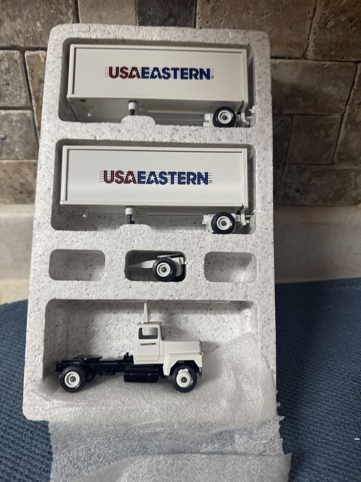 Vintage 1985 Winross USA Eastern Double Trailers Die-Cast Truck Set Made USA