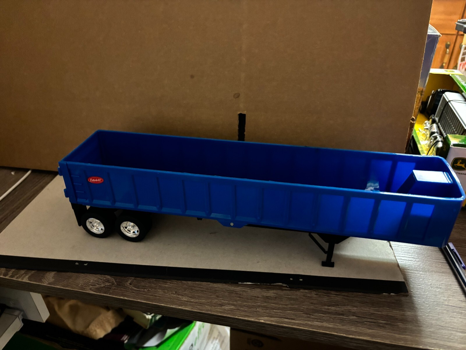 1/32 NEW RAY  BLUE PETERBILT   FRAMELESS  END DUMP TRAILER, NO PACKAGING # C 511