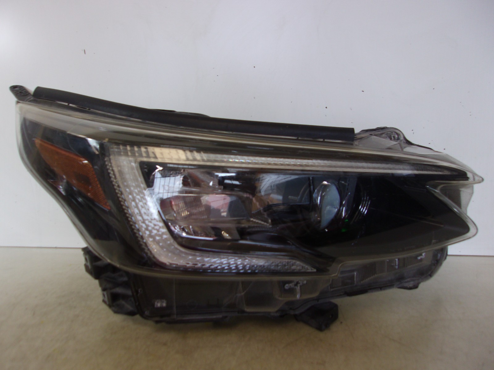 2021-2025 Subaru Outback Legacy Passenger RH LED Headlight w/ Black Trim OEM