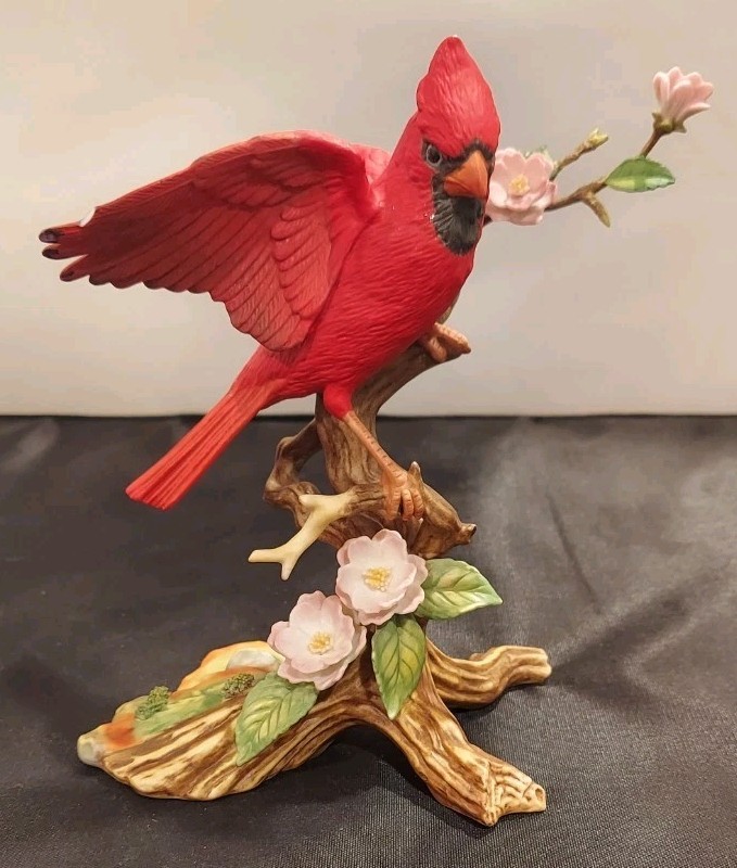 Vintage Maruri USA Cardinal-Cherry Blossom Bird Figurine, Songbirds Of Beauty Vintage Maruri USA Cardinal-Cherry Blossom Bird Figurine, Songbirds Of Beauty