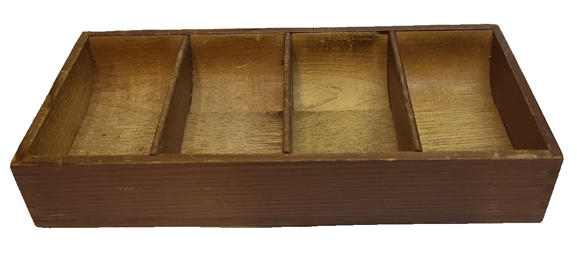VTG Primitive Rustic Wooden 4 Compartment Organizer Tray 7.5 x 3.75 x 1.25\ VTG Primitive Rustic Wooden 4 Compartment Organizer Tray 7.5 x 3.75 x 1.25\
