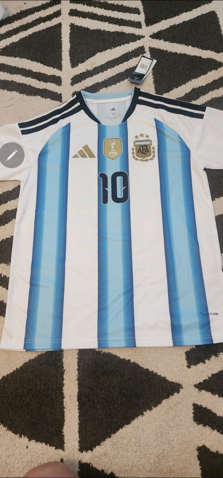 adidas Argentina 2026 World Cup Lionel Messi #10 Soccer Jersey Men’s Size M. adidas Argentina 2026 World Cup Lionel Messi #10 Soccer Jersey Men’s Size M.
