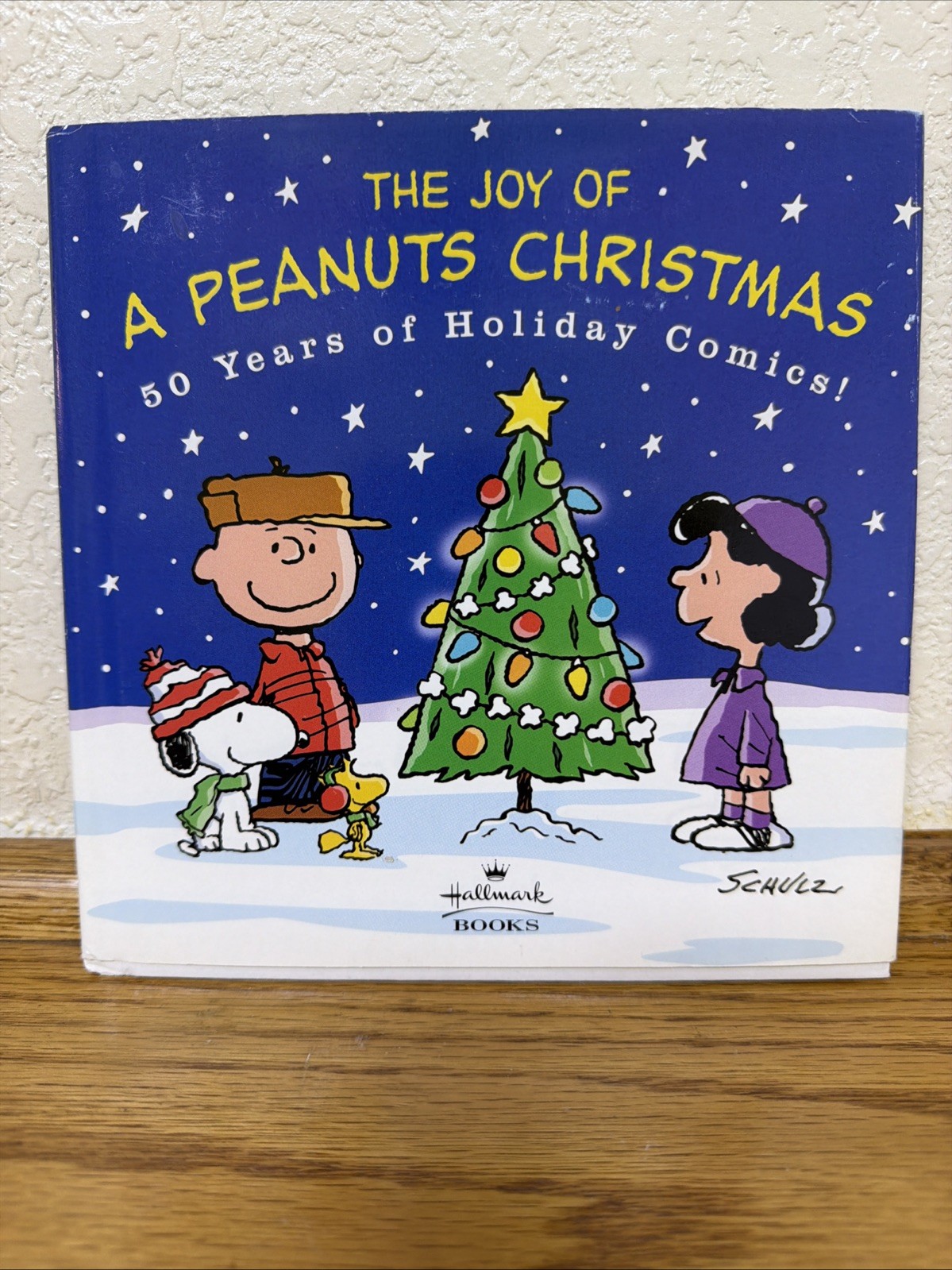 The Joy Of A Peanuts Christmas Book. Hallmark 50 Year Of Holiday Comics HC 2000 The Joy Of A Peanuts Christmas Book. Hallmark 50 Year Of Holiday Comics HC 2000