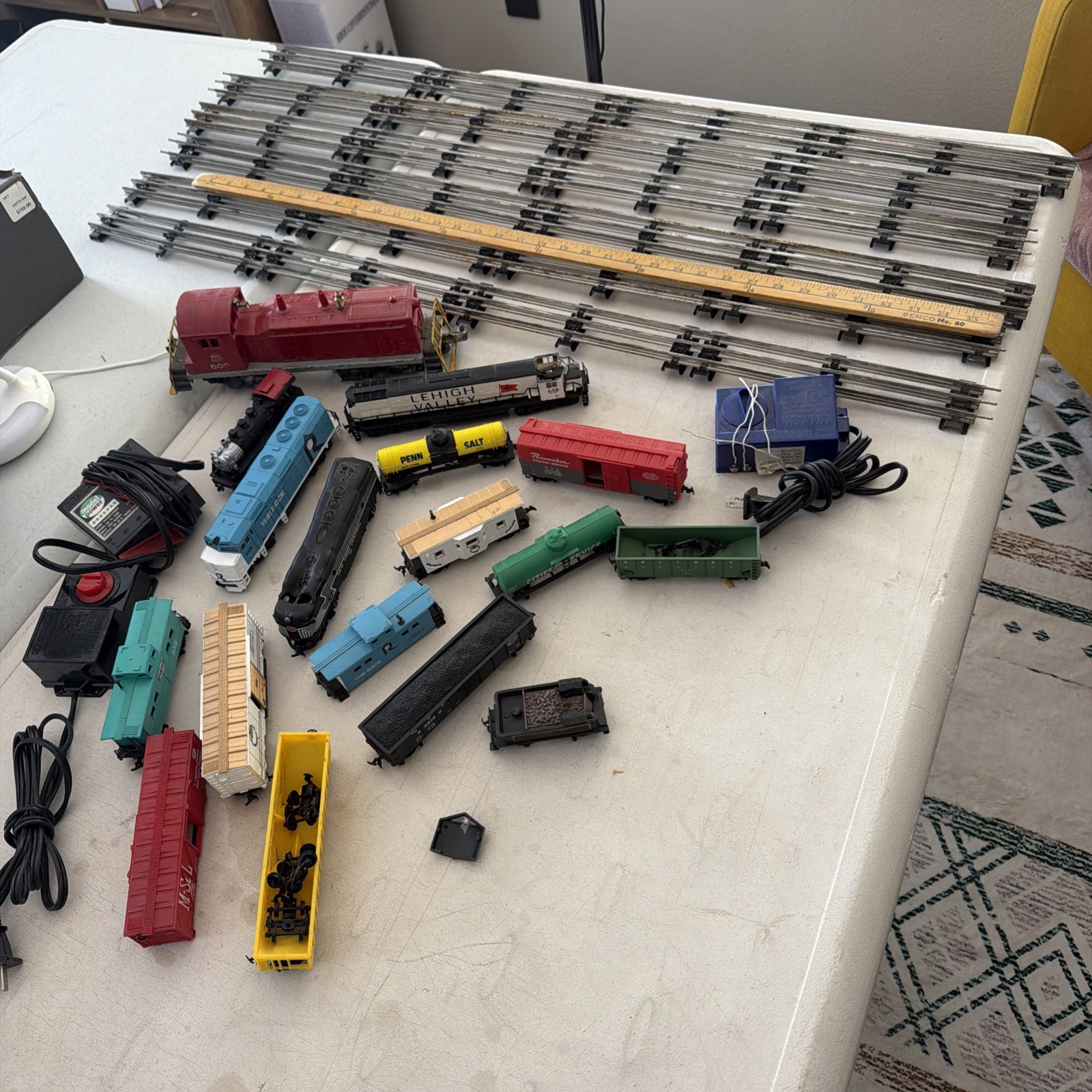 Lionel O-Gauge & HO Scale Engines - Track Untested Vintage - Mixed