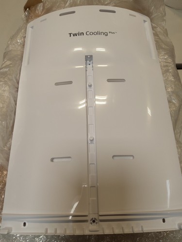 OEM SAMSUNG DA97-13757A Twin Cooling Evaporator Cover OEM SAMSUNG DA97-13757A Twin Cooling Evaporator Cover