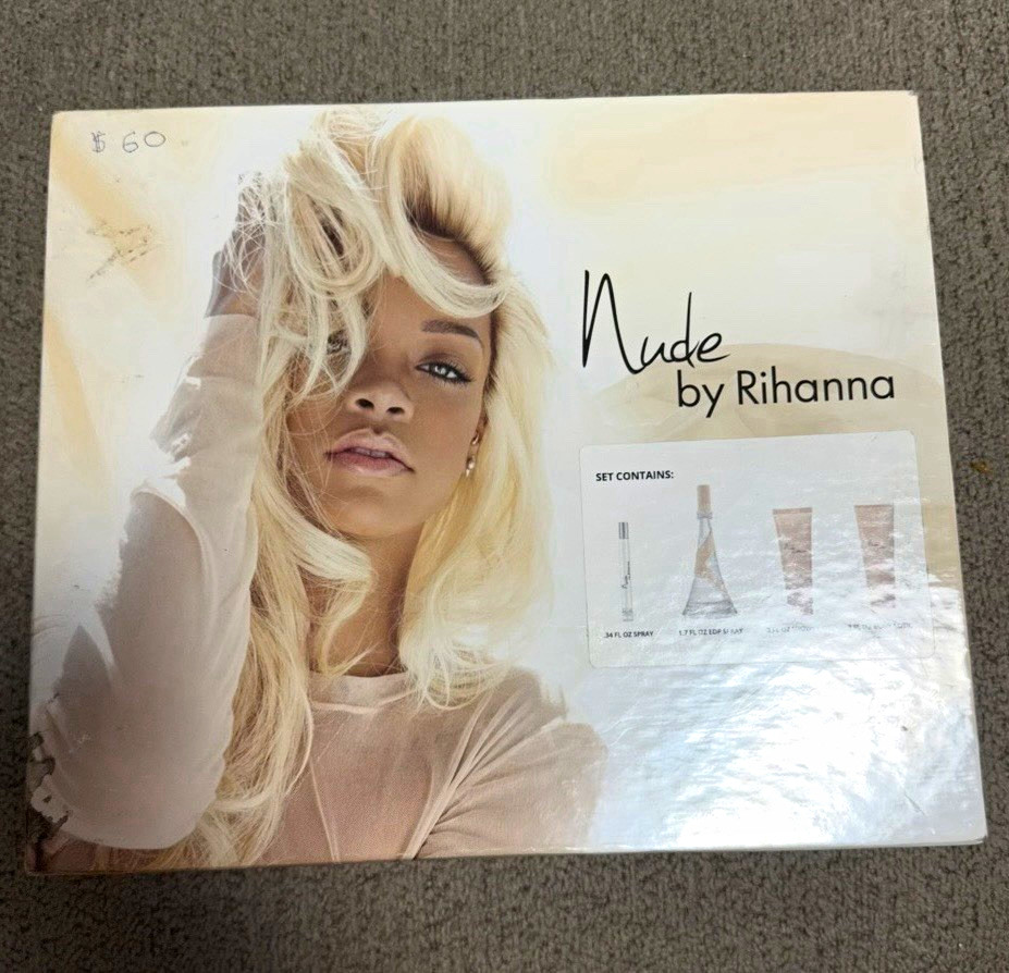Nude by Rihanna - Gift Set