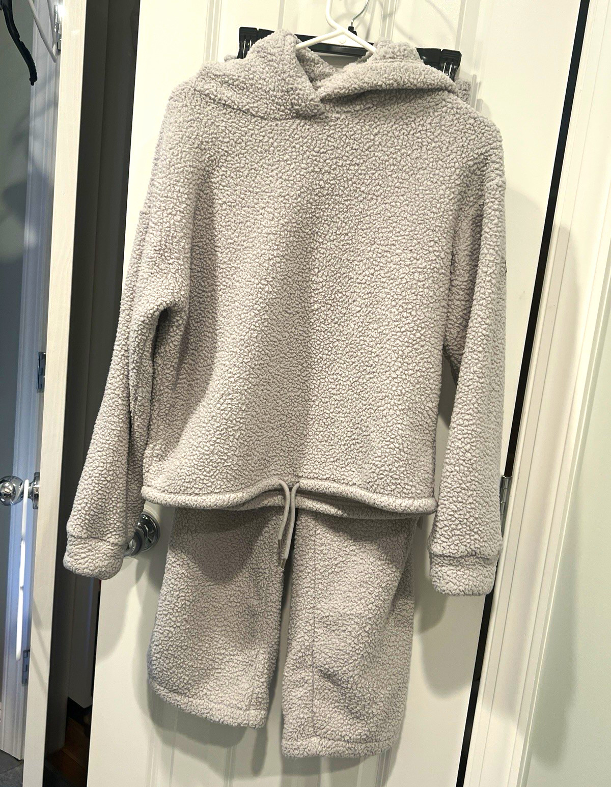 NWOT GAP Body Cozy Fleece Lounge Set Gray Pants XS Petite Hoodie S Petite NWOT GAP Body Cozy Fleece Lounge Set Gray Pants XS Petite Hoodie S Petite