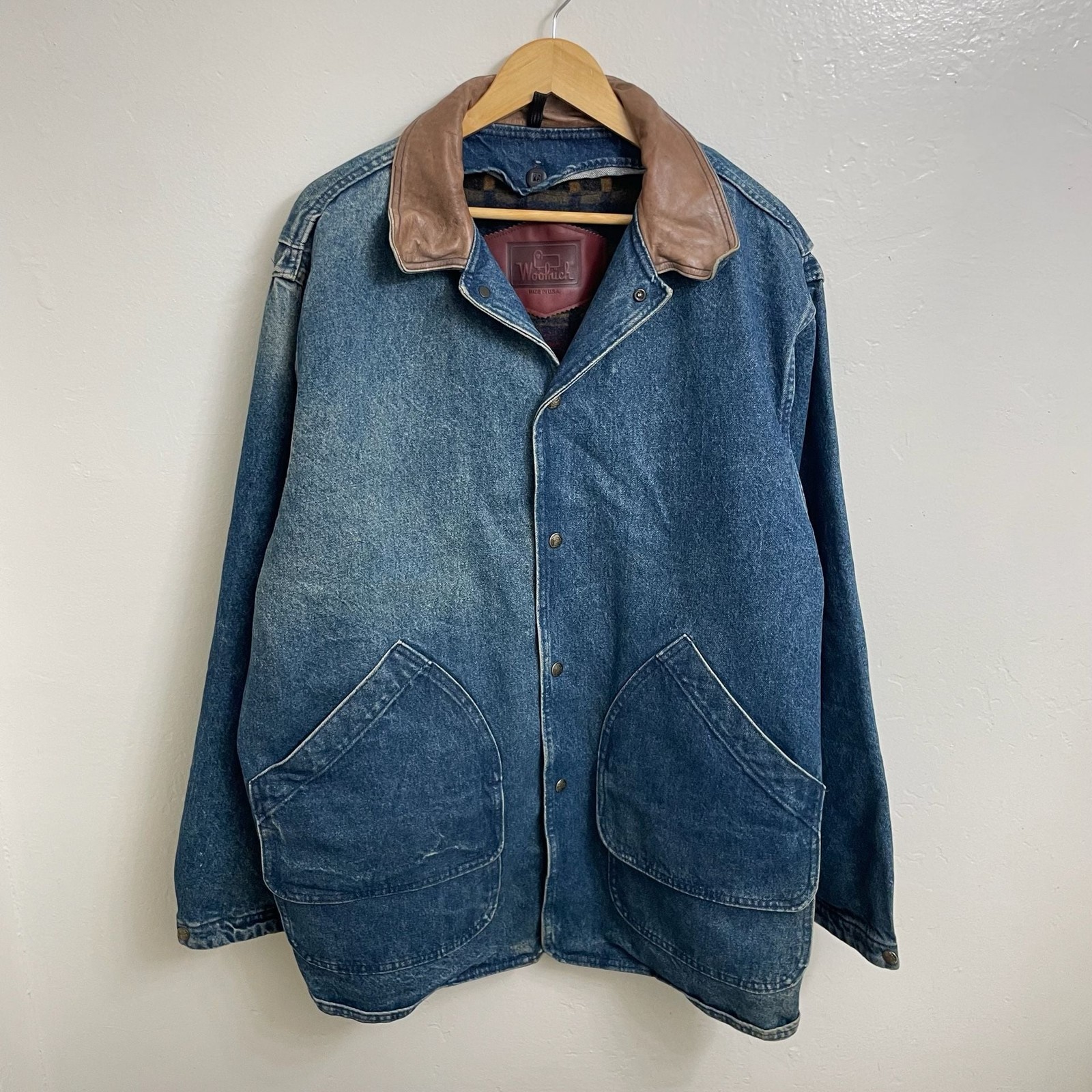 Vintage 90s Woolrich Aztec Blanket Lined Denim Chore Coat Size XL Leather Collar Vintage 90s Woolrich Aztec Blanket Lined Denim Chore Coat Size XL Leather Collar