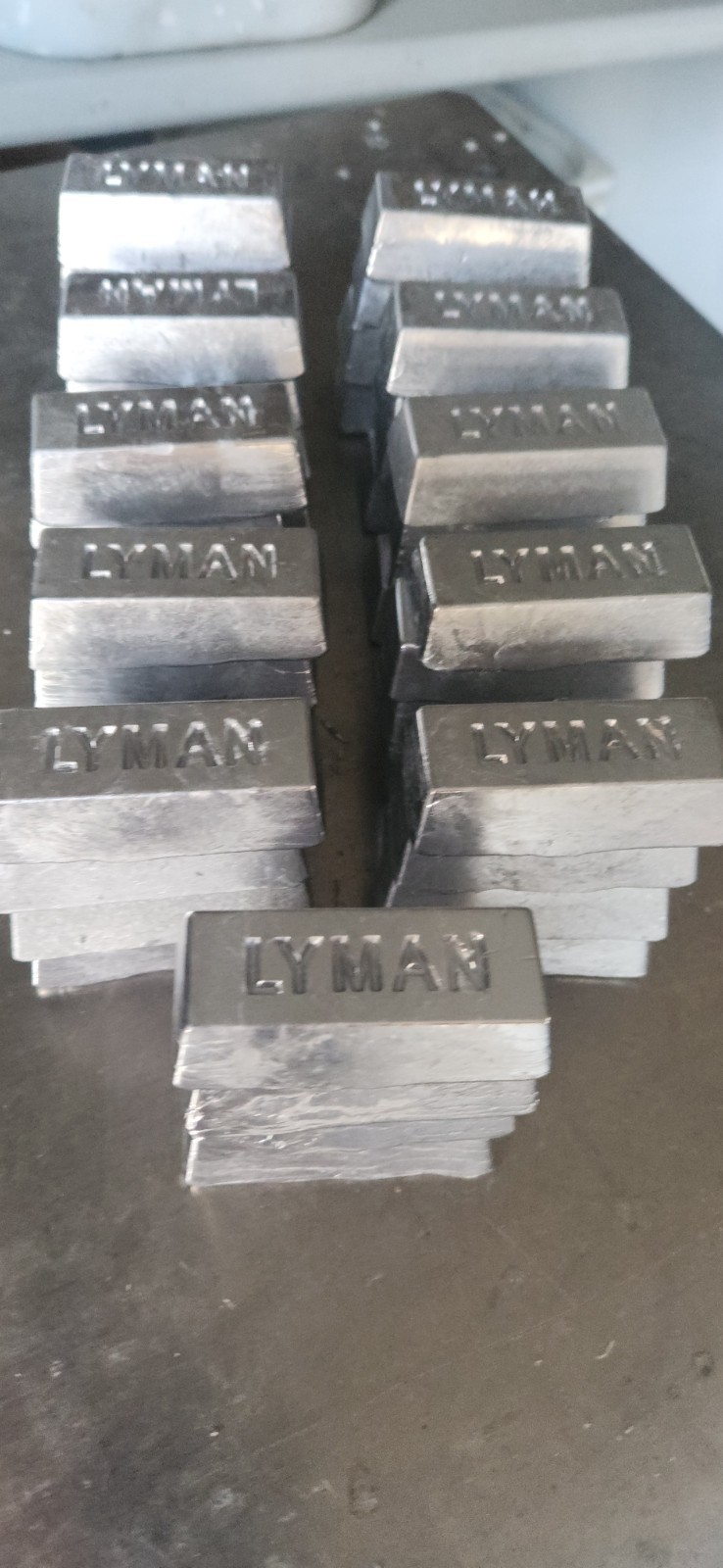 *REDUCED PRICE* 21 POUNDS SCRAP LEAD, SINKERS, FISHING JIGS, CASTING PROJECTS *REDUCED PRICE* 21 POUNDS SCRAP LEAD, SINKERS, FISHING JIGS, CASTING PROJECTS