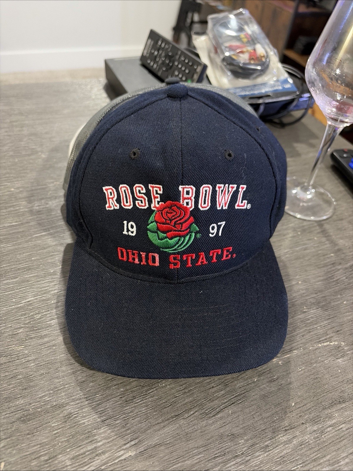 Vintage OHIO STATE OSU buckeyes 1997 rose bowl black snapback adjustable hat cap Vintage OHIO STATE OSU buckeyes 1997 rose bowl black snapback adjustable hat cap
