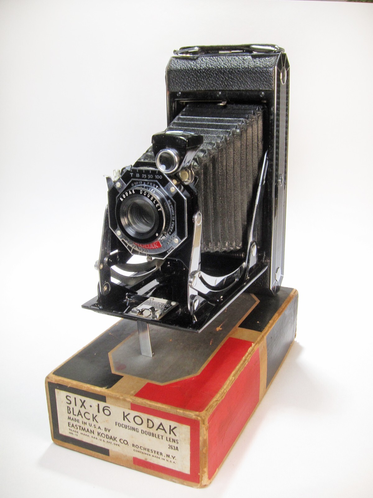 Vintage Kodak Six-16 Black Folding Camera with Box, Deco Beauty
