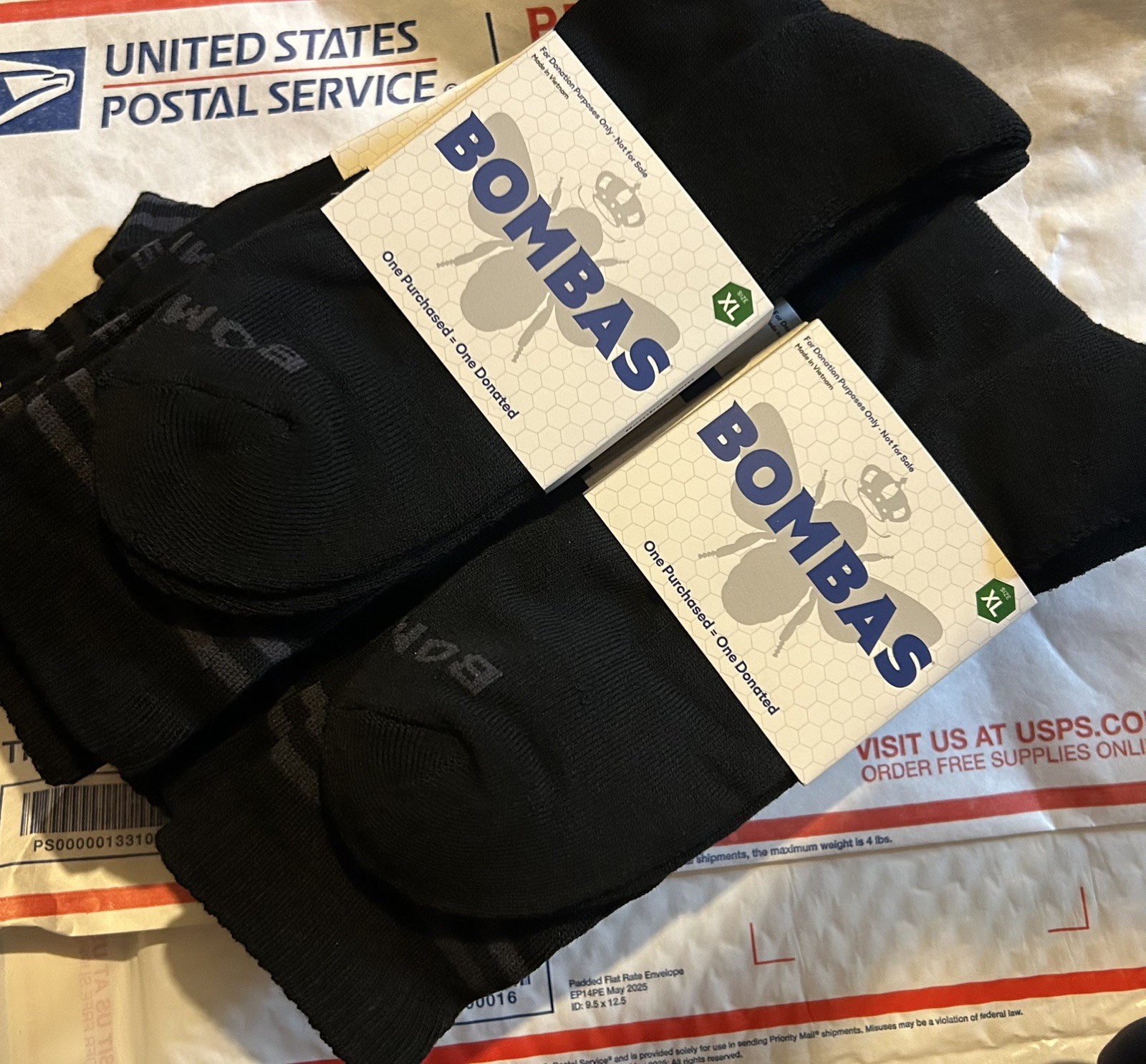 Lot Of 10 Pairs NEW Bombas Solid Calf Socks Honeycomb Arch Support Black Size XL