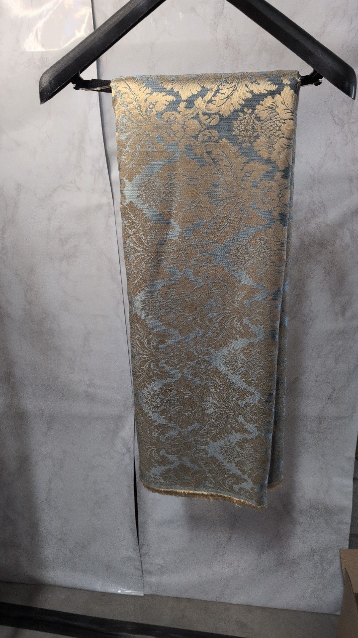 Blue Gold Damask Floral Jacquard Table Runner Elegant Decorative Linen Blue Gold Damask Floral Jacquard Table Runner Elegant Decorative Linen