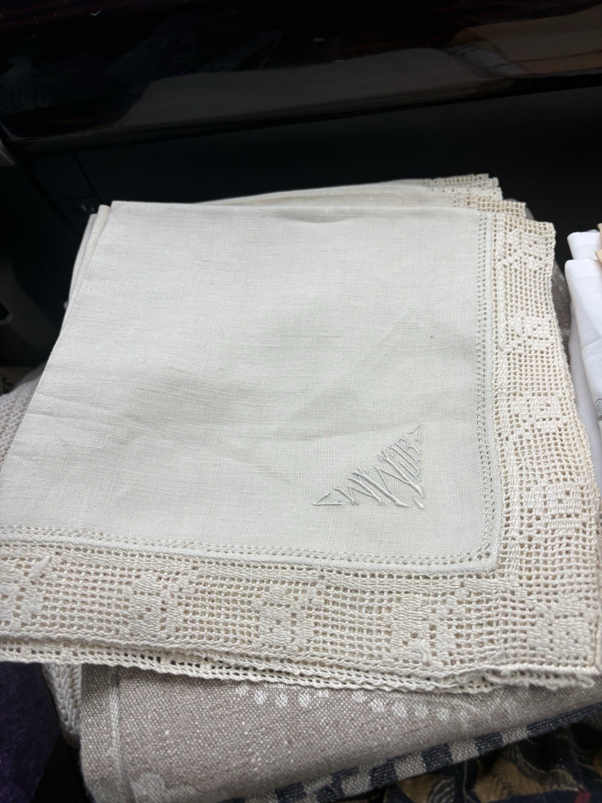 Vintage Ivory  Linen Square 5 Napkins Crochet Rose Trim
