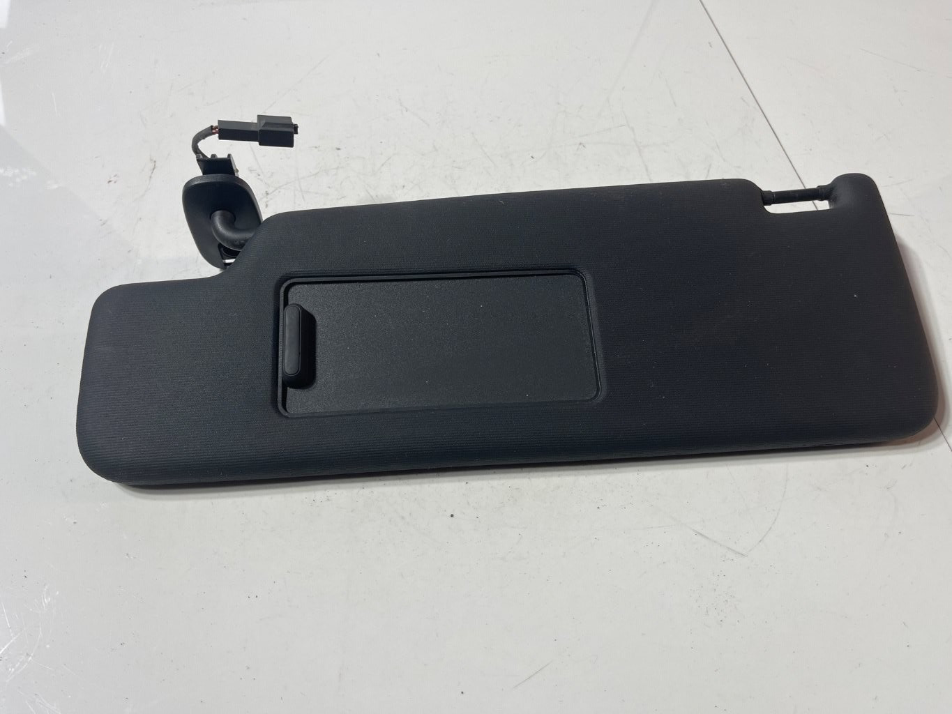 2006-2015 VOLKSWAGEN EOS LEFT SIDE SUN VISOR 1Q0857551