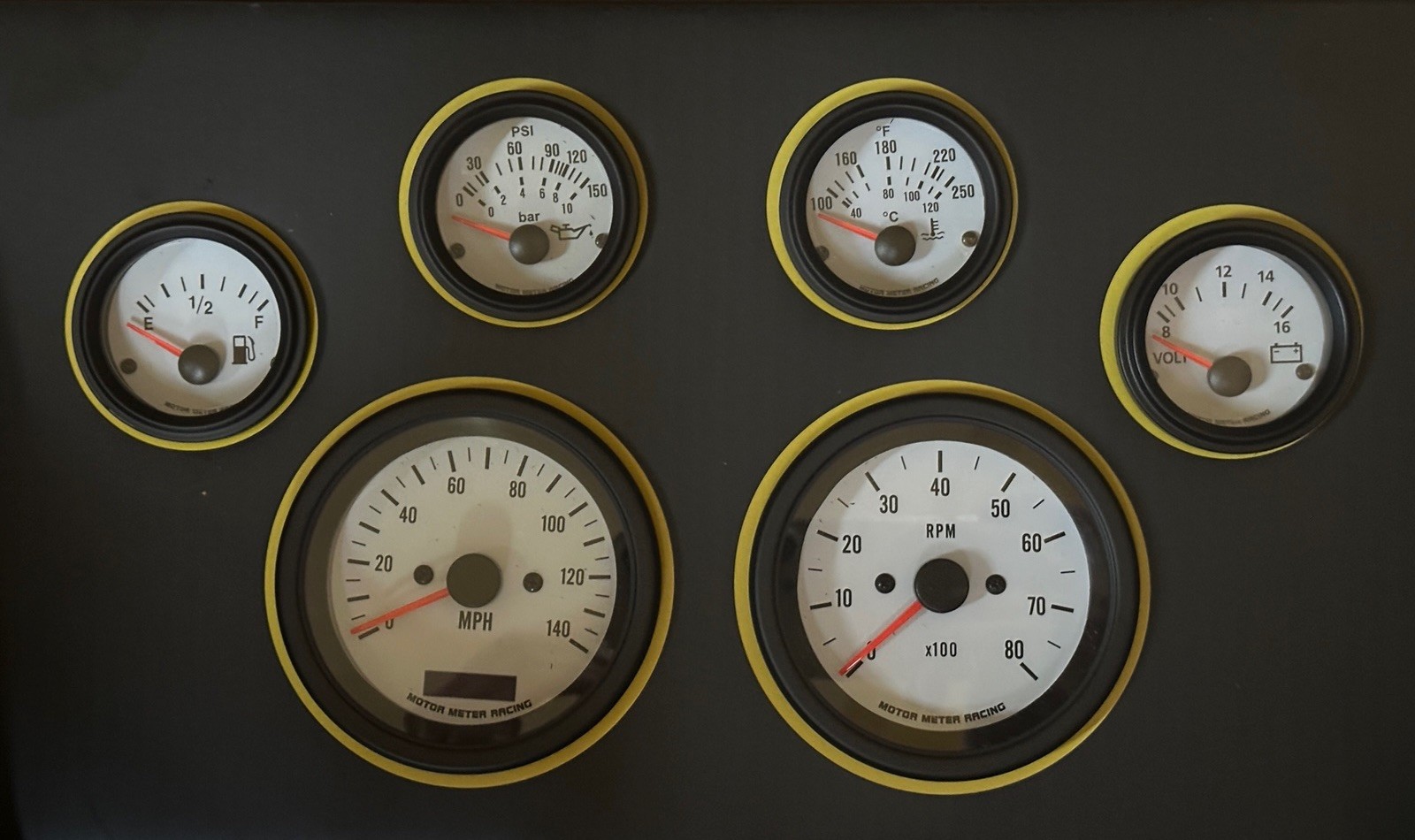 Motor Meter Racing Classic Gauge Set Motor Meter Racing Classic Gauge Set