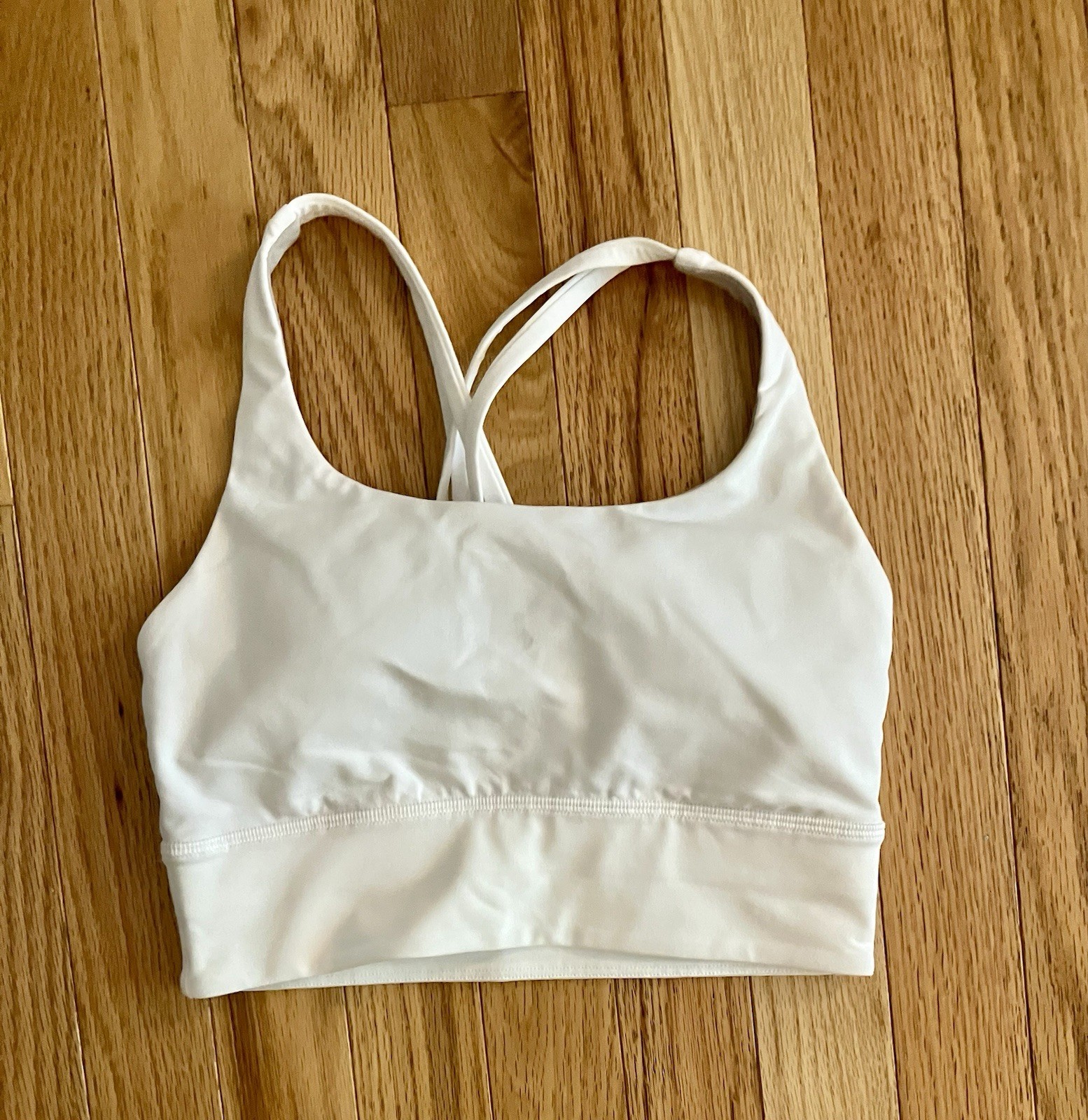 Lululemon Energy Longline Bra White Size 4 B/C Medium Support Luxtreme NWOT