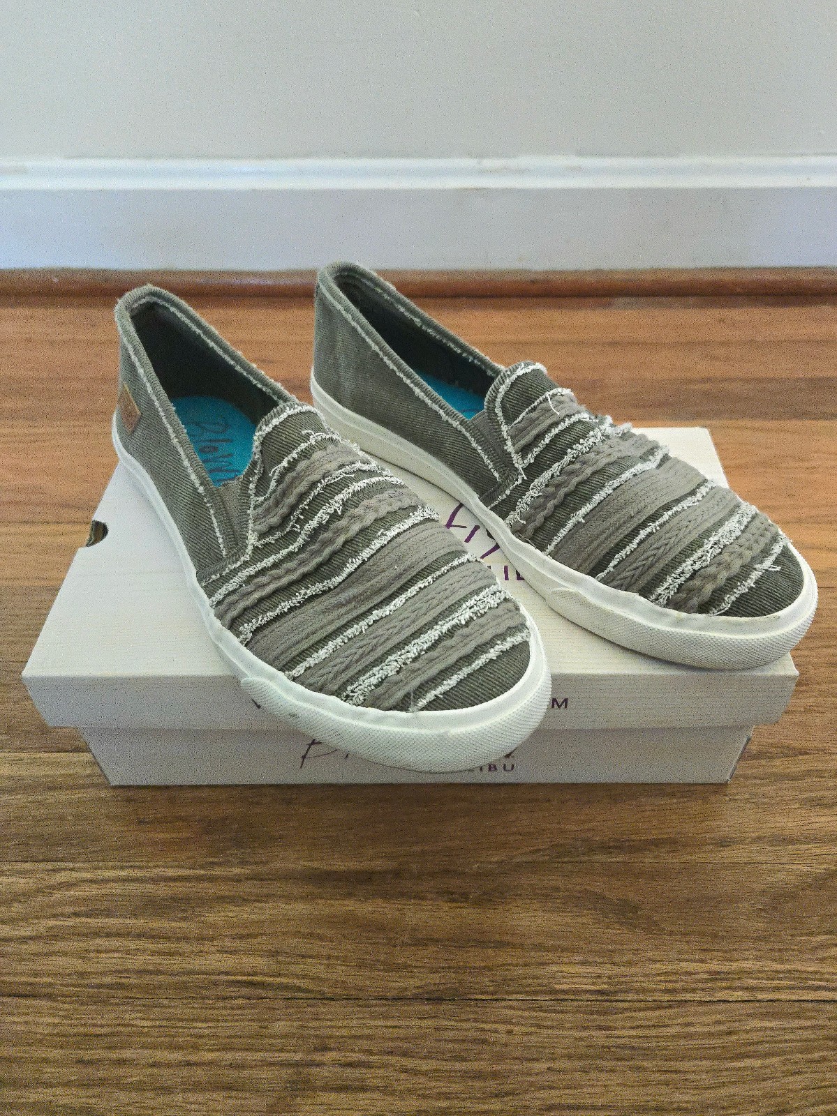 Women\'s Blowfish Malibu Canvas Slip On Shoes US 11