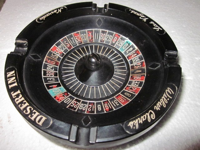 Wilbur Clark\'s DESERT INN Las Vegas Nevada ROULETTE WHEEL Ashtray