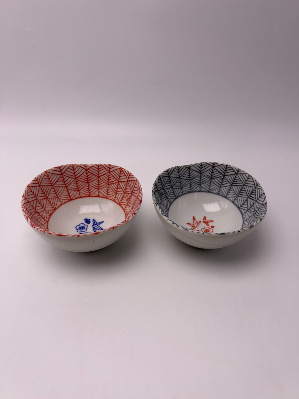 Vintage Japanese Tachikichi Small Bowls Pair Red Blue Porcelain Original Box