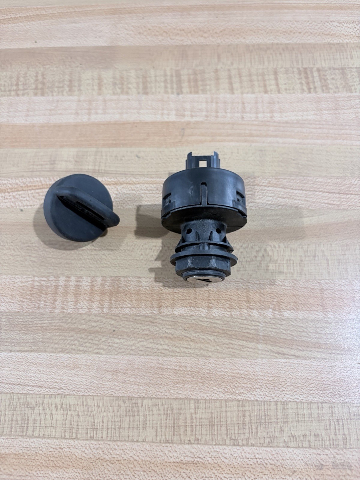 2024 Polaris Ranger 1000 Premium Ignition Switch 4080345 Key Switch 88 miles 2024 Polaris Ranger 1000 Premium Ignition Switch 4080345 Key Switch 88 miles