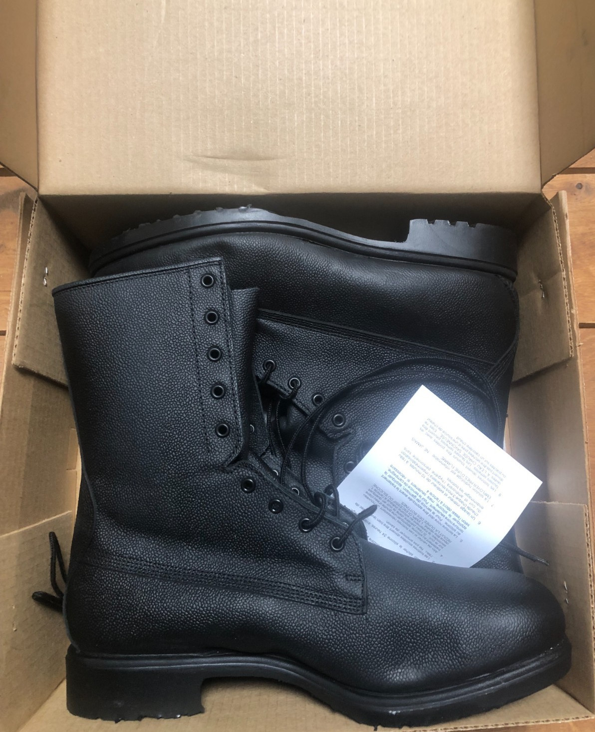 NEW Canadian Armed Forces Mark III Leather Combat Boots Size, 13/13.5 wide.