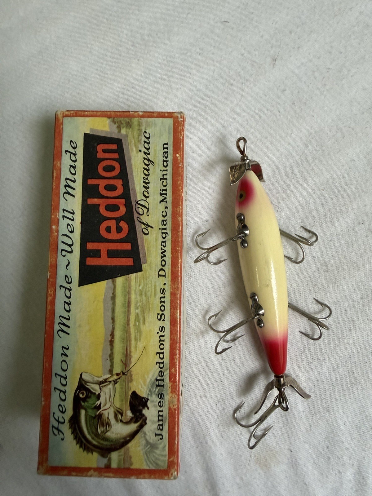 Red And White Clean Heddon Dowagiac 150