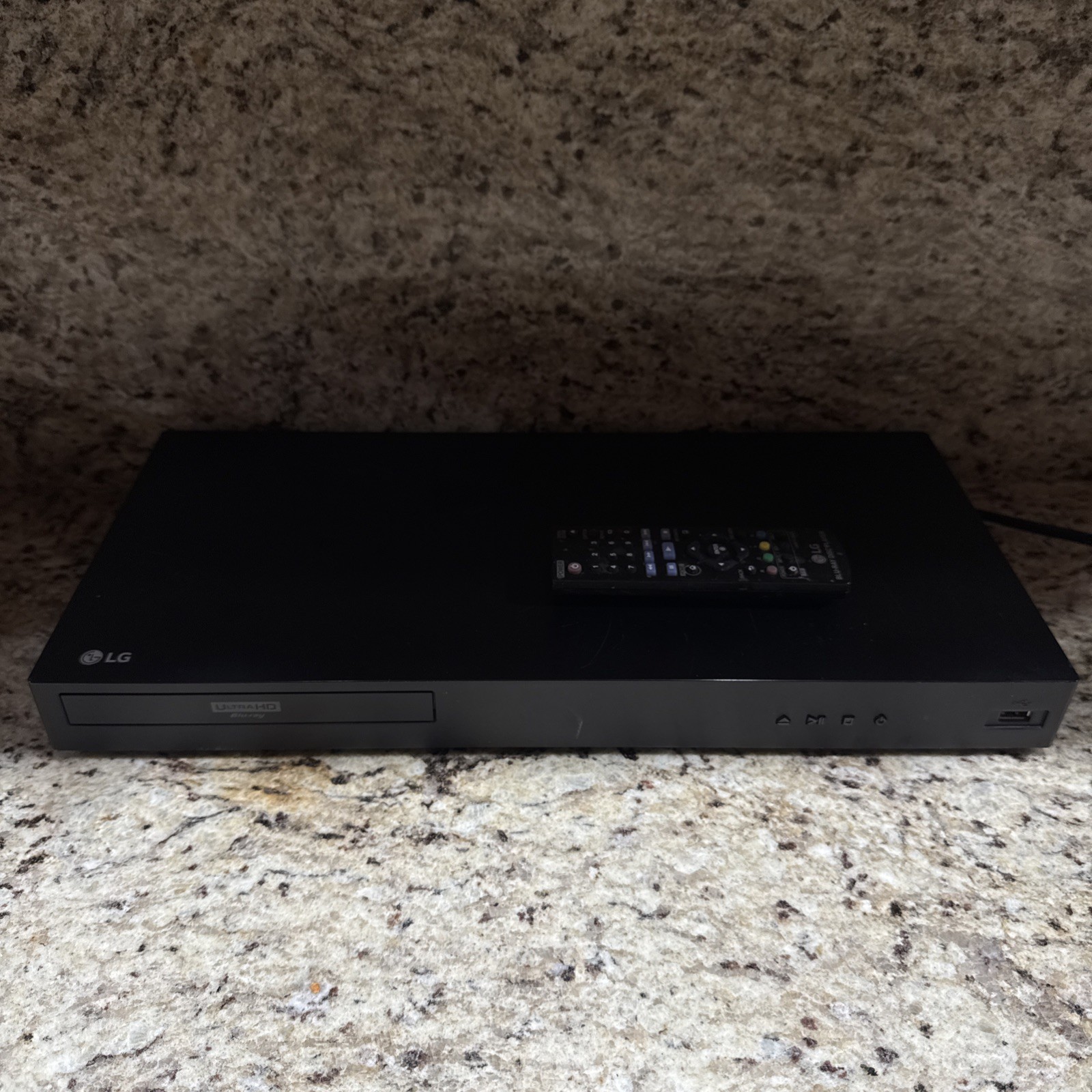 LG Ultra HD Blu Ray Player 4K 3D UHD UP870 Tested w/ Remote