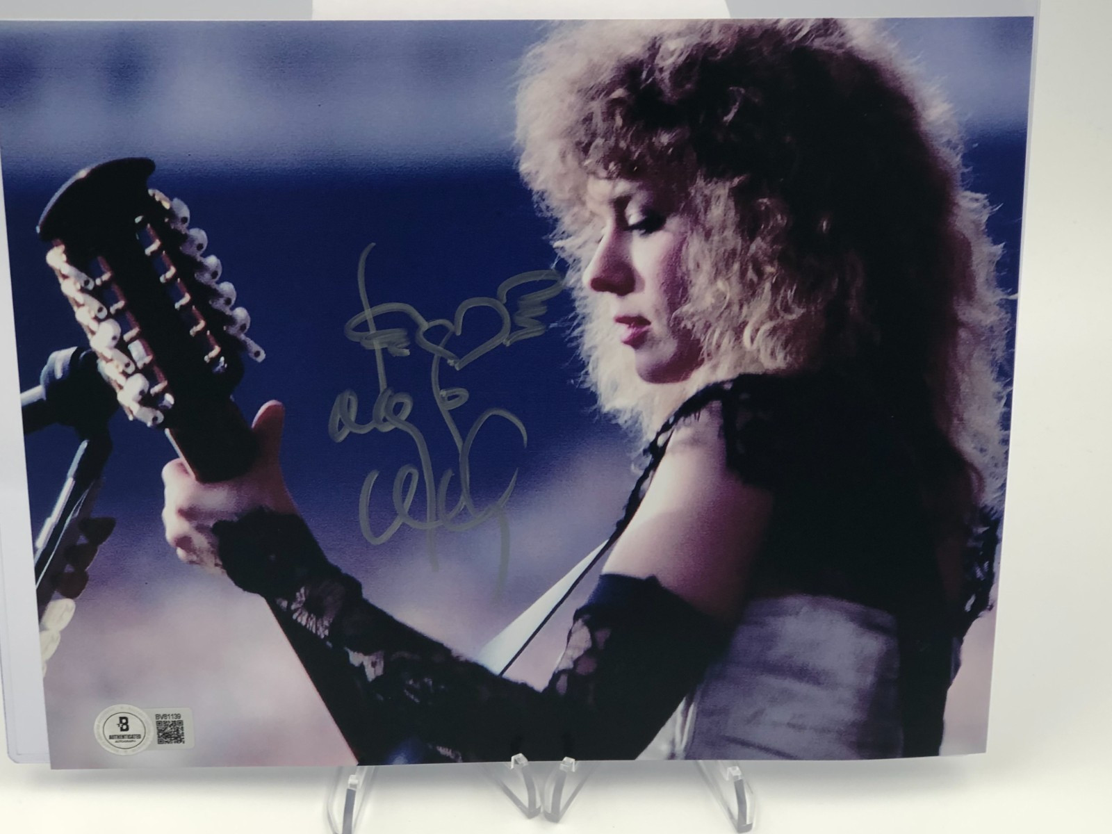 NANCY WILSON AUTO BECKETT Authentic 8x10 PHOTO Signed Rock Musician HEART NANCY WILSON AUTO BECKETT Authentic 8x10 PHOTO Signed Rock Musician HEART