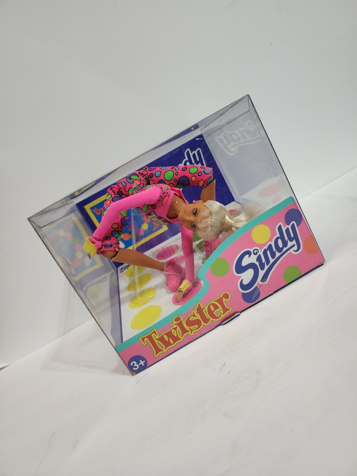 Vtg HTF Rare 1996 UK Britain Barbie Hasbro Poseable Sindy Doll Twister Game *ds