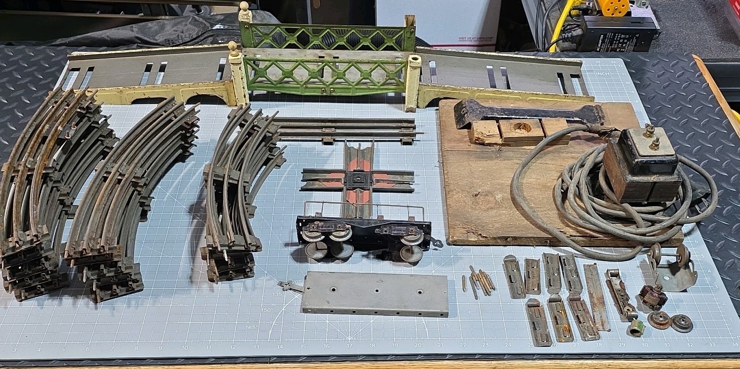 Vintage Lionel Train Miscellaneous Parts Lot Vintage Lionel Train Miscellaneous Parts Lot